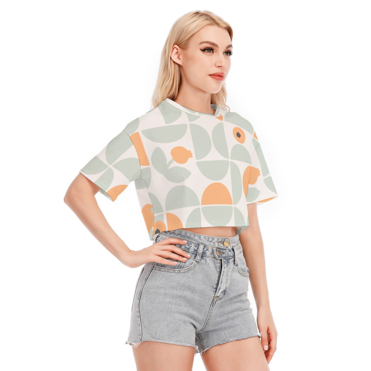 Retro Bloom -  Women's Cropped T-shirt - 100% Cotton