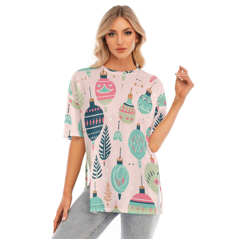 Old Ornaments -  Women's Short Sleeves T-shirt With Hem Split