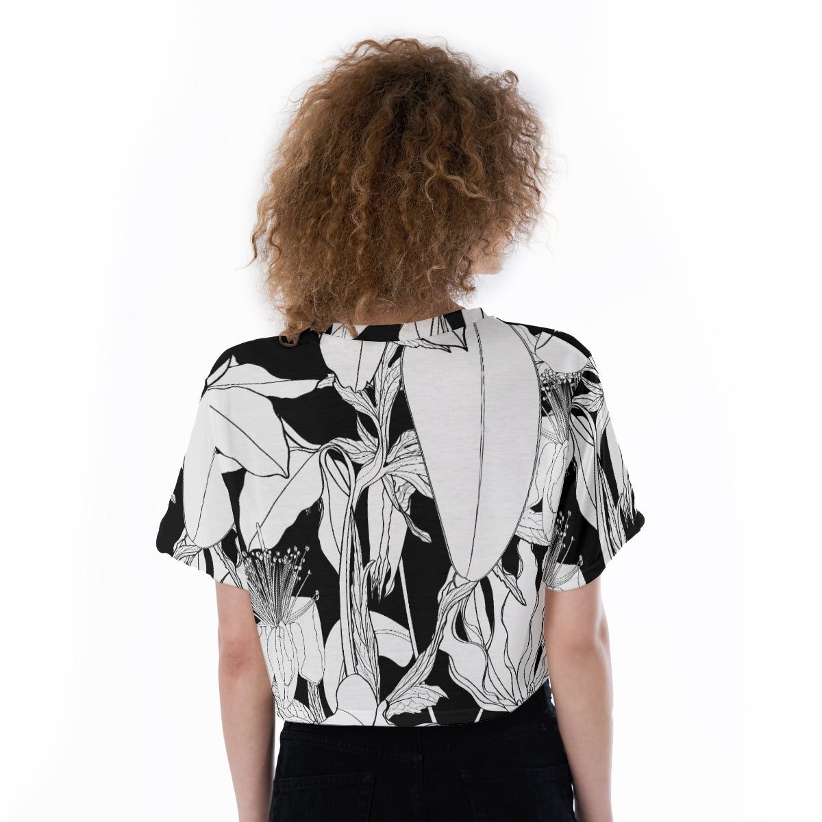 Black Bloom- Cropped T-Shirt