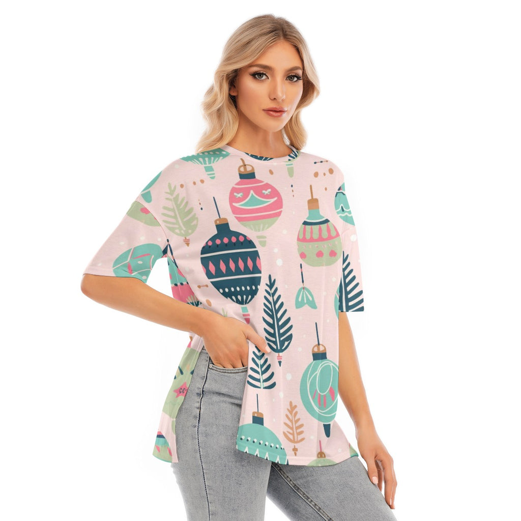 Old Ornaments -  Women's Short Sleeves T-shirt With Hem Split