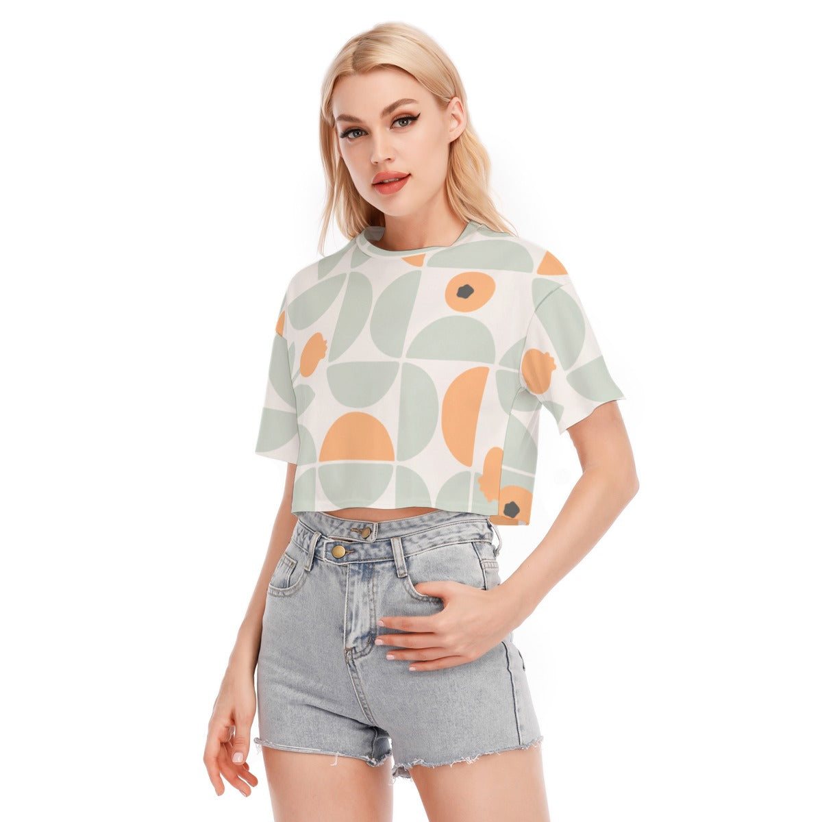 Retro Bloom -  Women's Cropped T-shirt - 100% Cotton